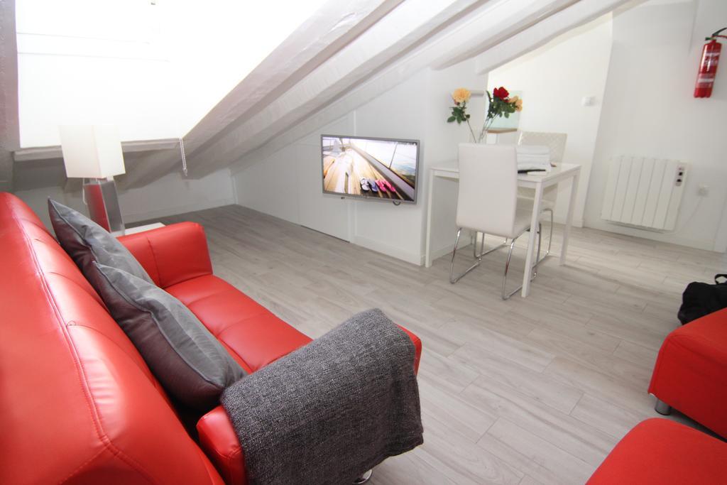 Apartamento Atico En Puerta Del Sol Madrid Exteriör bild