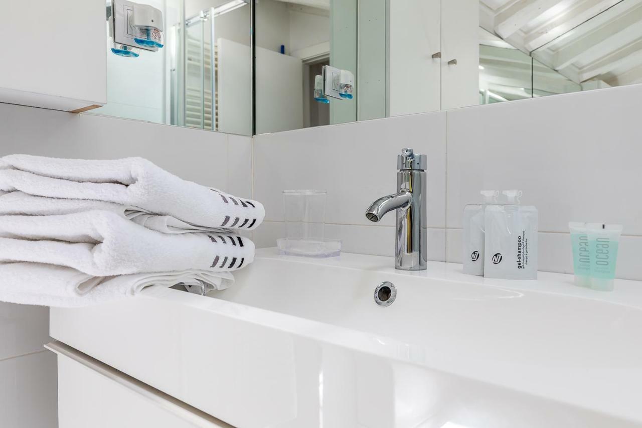 Apartamento Atico En Puerta Del Sol Madrid Exteriör bild